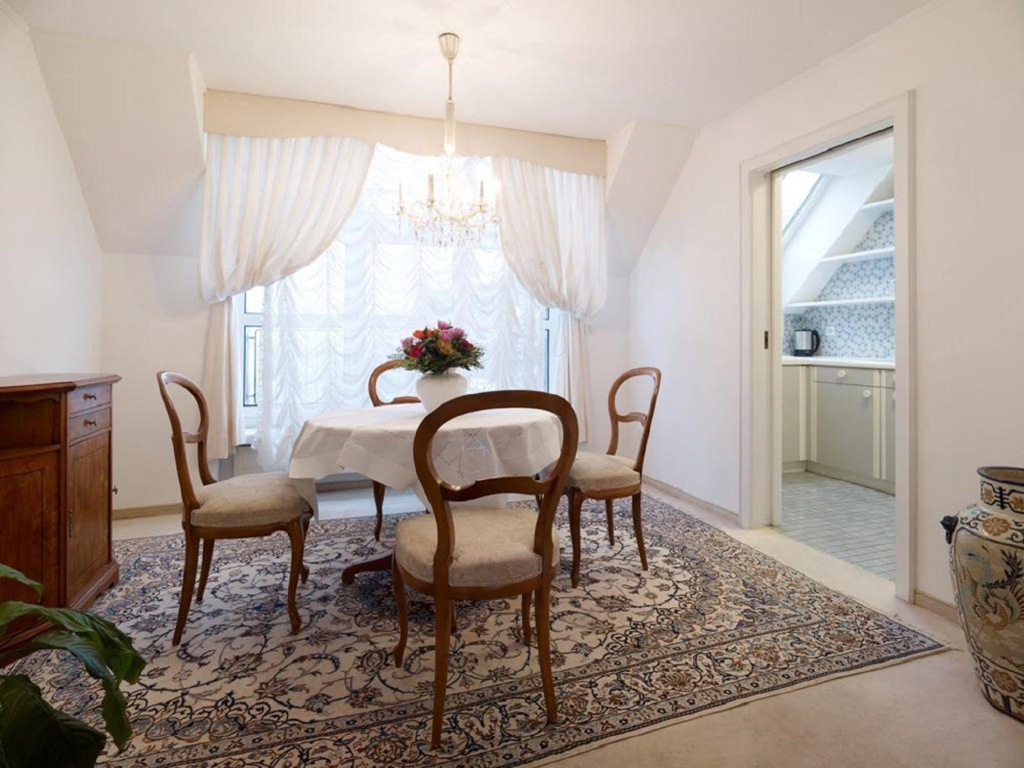 Hotel Mozart رورشاخ المظهر الخارجي الصورة