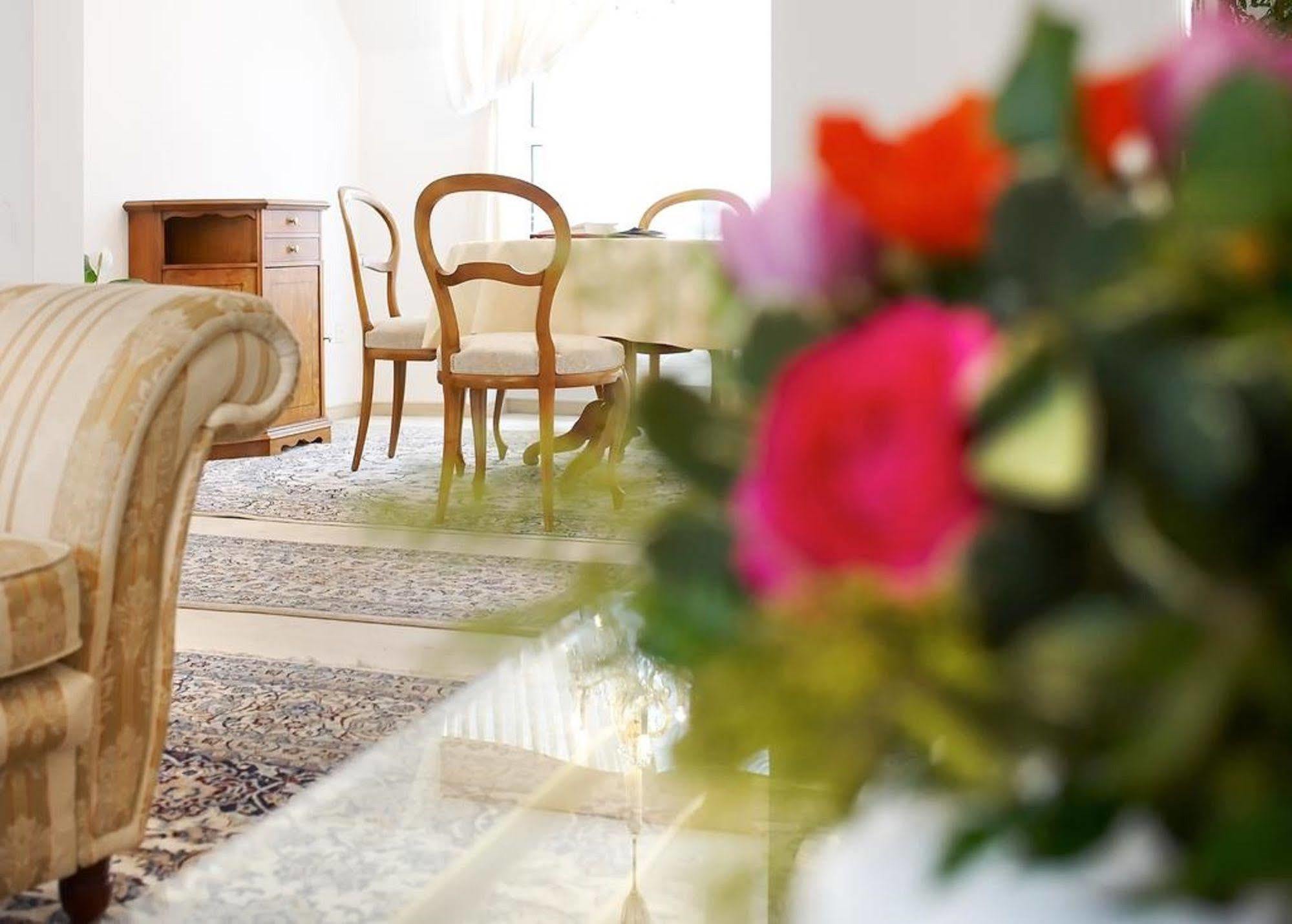 Hotel Mozart رورشاخ المظهر الخارجي الصورة